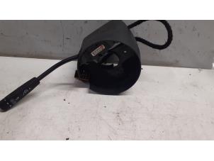 Gebruikte Cruise Control Bediening Mercedes SLK (R170) 2.0 200 K 16V Prijs € 49,00 Margeregeling aangeboden door Tijdeman Mercedes Onderdelen