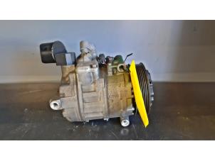 Gebruikte Aircopomp Mercedes C Combi (S203) 1.8 C-180K 16V Prijs op aanvraag aangeboden door Tijdeman Mercedes Onderdelen