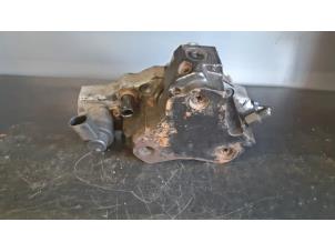 Gebruikte Hogedrukpomp Mercedes E (W211) 2.7 E-270 CDI 20V Prijs op aanvraag aangeboden door Tijdeman Mercedes Onderdelen