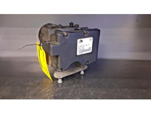 Gebruikte ABS Pomp Mercedes C Combi (S202) 2.2 C-220 TD 16V Prijs € 79,00 Margeregeling aangeboden door Tijdeman Mercedes Onderdelen