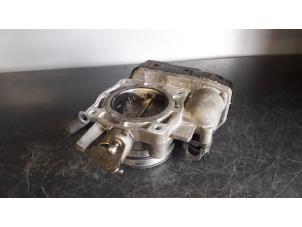 Gebruikte Gasklephuis Mercedes SLK (R170) 2.0 200 16V Prijs op aanvraag aangeboden door Tijdeman Mercedes Onderdelen