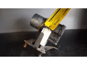 Gebruikte ABS Pomp Mercedes SLK (R170) 2.0 200 16V Prijs € 75,00 Margeregeling aangeboden door Tijdeman Mercedes Onderdelen