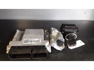 Gebruikte Contactslot + computer Mercedes C Combi (S203) 2.2 C-220 CDI 16V Prijs op aanvraag aangeboden door Tijdeman Mercedes Onderdelen