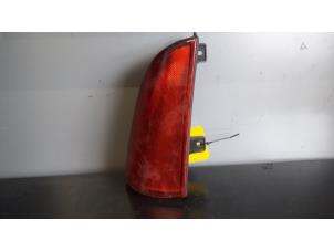 Gebruikte Reflector achterklep links Mercedes Vito Prijs op aanvraag aangeboden door Tijdeman Mercedes Onderdelen