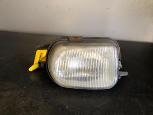 Gebruikte Mistlamp links-voor Mercedes C Sportcoupé (C203) 2.2 C-200 CDI 16V Prijs op aanvraag aangeboden door Tijdeman Mercedes Onderdelen