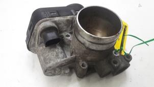 Gebruikte Gasklephuis Mercedes A (W168) 1.6 A-160 Prijs € 49,00 Margeregeling aangeboden door Tijdeman Mercedes Onderdelen