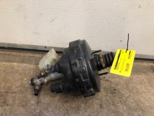 Gebruikte Rembekrachtiger Mercedes C Combi (S203) 2.6 C-240 18V Prijs op aanvraag aangeboden door Tijdeman Mercedes Onderdelen