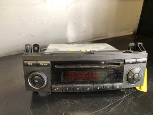 Gebruikte Radio Mercedes A (W169) 1.7 A-170 3-Drs. Prijs op aanvraag aangeboden door Tijdeman Mercedes Onderdelen