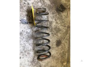 Gebruikte Schroefveer achter Mercedes A (W168) 1.6 A-160 Prijs € 20,00 Margeregeling aangeboden door Tijdeman Mercedes Onderdelen