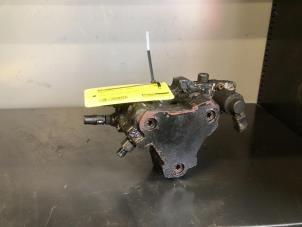 Gebruikte Dieselpomp Mercedes Vito (639.6) 2.2 109 CDI 16V Prijs € 121,00 Inclusief btw aangeboden door Tijdeman Mercedes Onderdelen