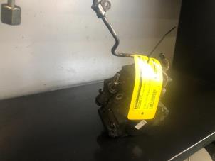 Gebruikte Hogedrukpomp Mercedes Vito (639.6) 2.2 110 CDI 16V Euro 5 Prijs op aanvraag aangeboden door Tijdeman Mercedes Onderdelen