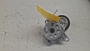 Gebruikte Spanner multiriem Mercedes E (W212) E-220 CDI 16V BlueEfficiency,BlueTEC Prijs € 24,00 Margeregeling aangeboden door Tijdeman Mercedes Onderdelen