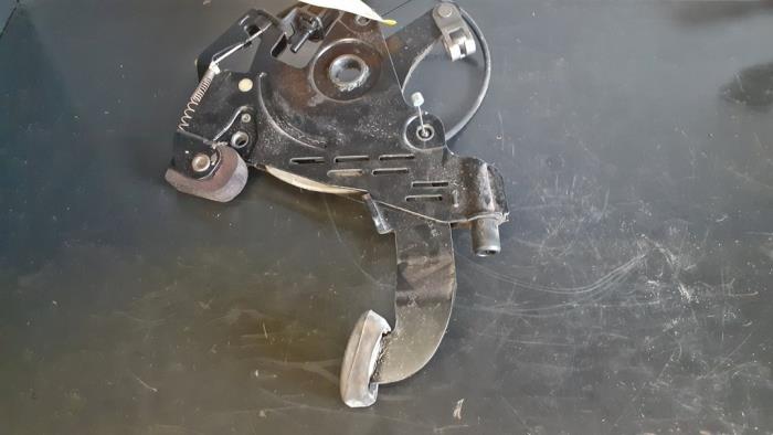 Gebruikte Handrem Mechaniek Mercedes Vito (639.7) 2.2 111 CDI 16V Prijs € 54,45 Inclusief btw aangeboden door Tijdeman Mercedes Onderdelen