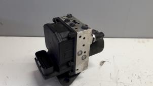 Gebruikte ABS Pomp Mercedes Sprinter 3t (903) 308 CDI 16V Prijs € 302,50 Inclusief btw aangeboden door Tijdeman Mercedes Onderdelen