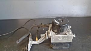 Gebruikte ABS Pomp Mercedes C (W204) 2.2 C-200 CDI 16V Prijs € 275,00 Margeregeling aangeboden door Tijdeman Mercedes Onderdelen