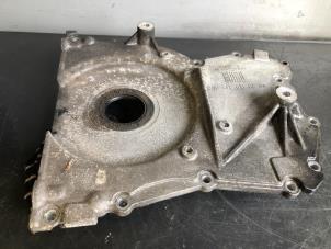 Gebruikte Distributiedeksel Mercedes Viano (639) 3.0 CDI V6 24V Prijs € 70,00 Margeregeling aangeboden door Tijdeman Mercedes Onderdelen