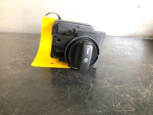 Gebruikte Licht Schakelaar Mercedes A (W169) 1.5 A-150 3-Drs. Prijs € 25,00 Margeregeling aangeboden door Tijdeman Mercedes Onderdelen