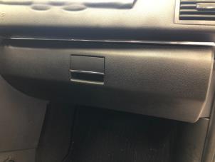 Gebruikte Dashboardkastje Mercedes B (W245,242) 1.7 B-170 16V Prijs op aanvraag aangeboden door Tijdeman Mercedes Onderdelen
