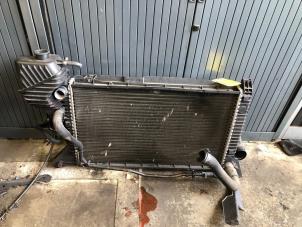 Gebruikte Radiateur Mercedes Sprinter 2t (901/902) 208 CDI 16V Prijs op aanvraag aangeboden door Tijdeman Mercedes Onderdelen