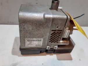 Gebruikte Standkachel Mercedes A (W168) 1.7 A-170 CDI 16V Prijs € 90,00 Margeregeling aangeboden door Tijdeman Mercedes Onderdelen