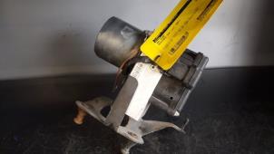 Gebruikte ABS Pomp Mercedes SLK (R170) 2.0 200 16V Prijs € 75,00 Margeregeling aangeboden door Tijdeman Mercedes Onderdelen