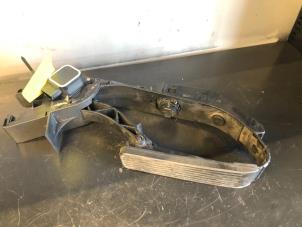 Gebruikte Gaspedaal Mercedes C Combi (S203) 2.2 C-220 CDI 16V Prijs € 46,00 Margeregeling aangeboden door Tijdeman Mercedes Onderdelen