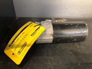 Gebruikte Startmotor Mercedes S (W220) 4.3 S-430 V8 24V Prijs op aanvraag aangeboden door Tijdeman Mercedes Onderdelen