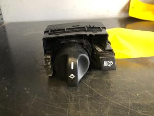 Gebruikte Sensor Licht Mercedes S (W220) 4.3 S-430 V8 24V Prijs op aanvraag aangeboden door Tijdeman Mercedes Onderdelen