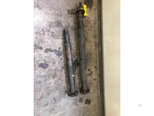 Gebruikte Tussenas Mercedes E Combi (S210) 2.4 E-240 V6 18V Prijs op aanvraag aangeboden door Tijdeman Mercedes Onderdelen