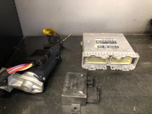 Gebruikte Kontaktslot + computer Mercedes E (W210) 3.0 E-300D Turbo 24V Prijs op aanvraag aangeboden door Tijdeman Mercedes Onderdelen