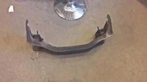 Gebruikte Motorrubber Mercedes L-Serie 2t (601) 210 Prijs op aanvraag aangeboden door Tijdeman Mercedes Onderdelen