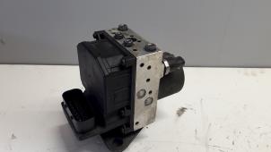 Gebruikte ABS Pomp Mercedes Sprinter 3t (903) 308 CDI 16V Prijs € 302,50 Inclusief btw aangeboden door Tijdeman Mercedes Onderdelen