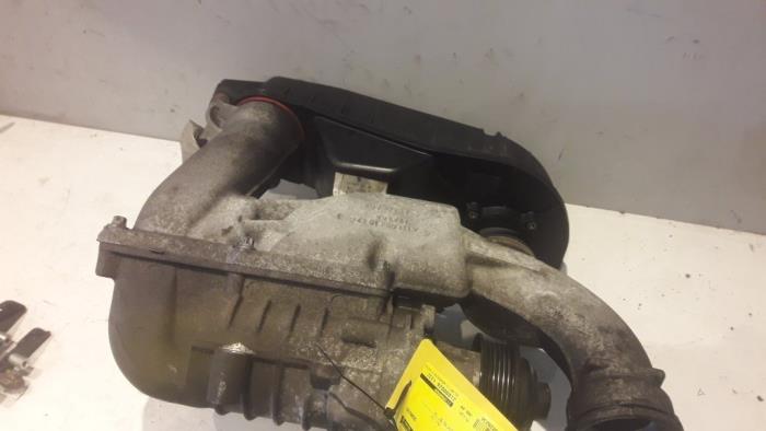Gebruikte Compressor Mercedes C Combi (S203) 2.0 C-200K 16V Prijs € 200,00 Margeregeling aangeboden door Tijdeman Mercedes Onderdelen
