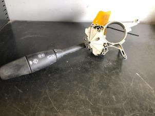 Gebruikte Combischakelaar Stuurkolom Mercedes S (W220) 4.3 S-430 V8 24V Prijs € 35,00 Margeregeling aangeboden door Tijdeman Mercedes Onderdelen