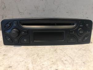 Gebruikte Radio CD Speler Mercedes C (W203) 1.8 C-180K 16V Prijs € 65,00 Margeregeling aangeboden door Tijdeman Mercedes Onderdelen