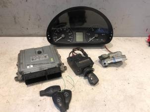 Gebruikte Kontaktslot + computer Mercedes Sprinter 3,5t (906.13/906.23) 209 CDI 16V Prijs € 544,50 Inclusief btw aangeboden door Tijdeman Mercedes Onderdelen