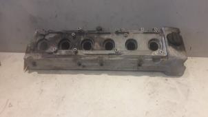 Gebruikte Kleppendeksel Mercedes E (W210) 3.0 E-300D 24V Prijs € 90,00 Margeregeling aangeboden door Tijdeman Mercedes Onderdelen