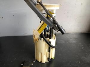 Gebruikte Tank element Pomp Mercedes B (W245) 2.0 B-200 CDI 16V Prijs op aanvraag aangeboden door Tijdeman Mercedes Onderdelen