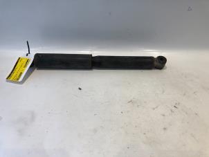 Gebruikte Schokdemper links-achter Mercedes Sprinter 3,5t (906.63) 316 CDI 16V Prijs € 27,83 Inclusief btw aangeboden door Tijdeman Mercedes Onderdelen