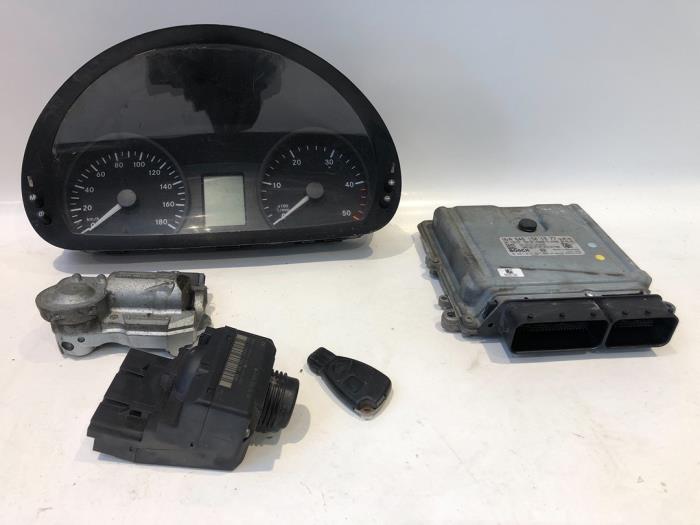 Gebruikte Kontaktslot + computer Mercedes Sprinter 3,5t (906.63) 309 CDI 16V Prijs € 544,50 Inclusief btw aangeboden door Tijdeman Mercedes Onderdelen