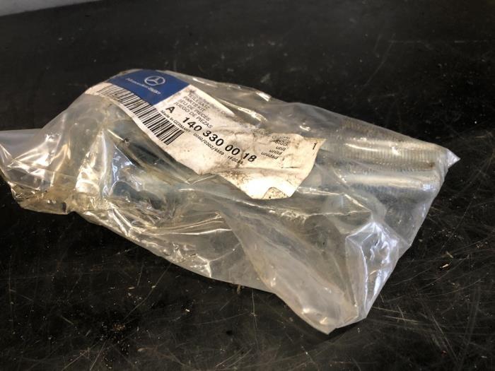 Gebruikte Bouten set Mercedes S (W140) 2.8 S 280 24V Prijs op aanvraag aangeboden door Tijdeman Mercedes Onderdelen