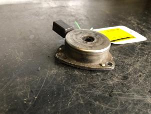 Gebruikte Nokkenas Sensor Mercedes C Combi (S203) 1.8 C-180K 16V Prijs op aanvraag aangeboden door Tijdeman Mercedes Onderdelen