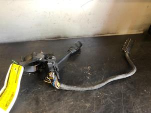 Gebruikte Combischakelaar Stuurkolom Mercedes E (W124) 2.0 200 Prijs € 45,00 Margeregeling aangeboden door Tijdeman Mercedes Onderdelen