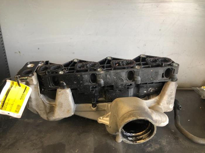 Gebruikte Inlaatspruitstuk Mercedes Sprinter 3,5t (906.63) 309 CDI 16V Prijs € 72,60 Inclusief btw aangeboden door Tijdeman Mercedes Onderdelen