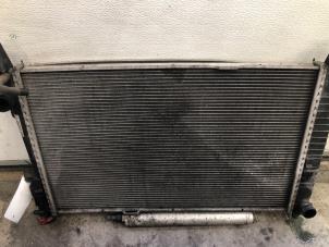 Gebruikte Radiateur Mercedes B (W245) 2.0 B-200 16V Turbo Prijs op aanvraag aangeboden door Tijdeman Mercedes Onderdelen