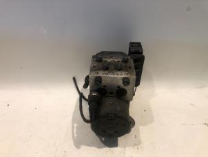 Gebruikte ABS Pomp Mercedes E (W210) 3.2 E-320 CDI 24V Prijs € 75,00 Margeregeling aangeboden door Tijdeman Mercedes Onderdelen