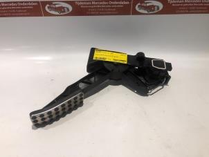 Gebruikte Gaspedaal Mercedes B (W245) 2.0 B-200 16V Turbo Prijs € 49,00 Margeregeling aangeboden door Tijdeman Mercedes Onderdelen