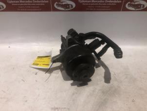 Gebruikte Pompvering (Hydr.) Mercedes S (W220) 4.0 S-400 CDI V8 32V Prijs € 399,00 Margeregeling aangeboden door Tijdeman Mercedes Onderdelen
