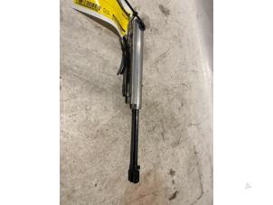 Gebruikte Cabriodak cilinder Mercedes CLK (R209) 1.8 200 K 16V Prijs € 175,00 Margeregeling aangeboden door Tijdeman Mercedes Onderdelen