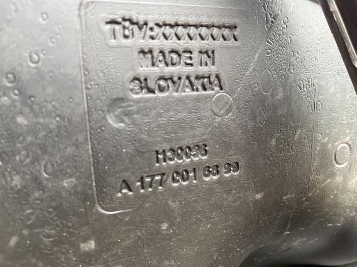 Tank van een Mercedes-Benz A (177.0) 1.5 A-180d 2020